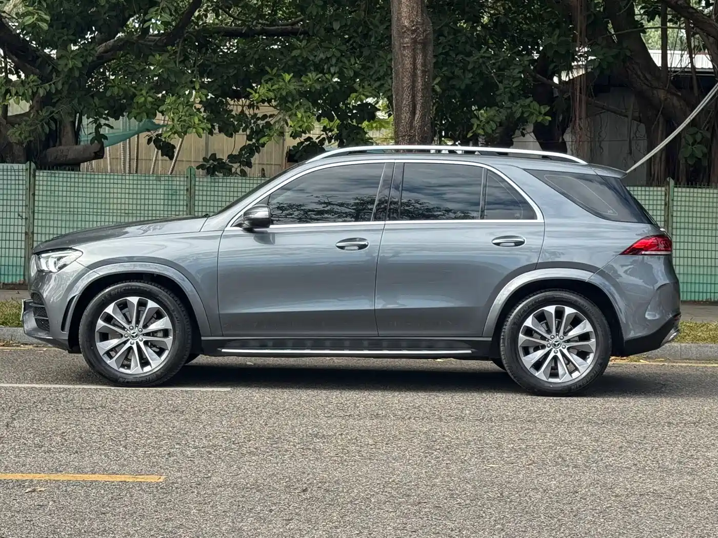MERCEDES-BENZ GLE