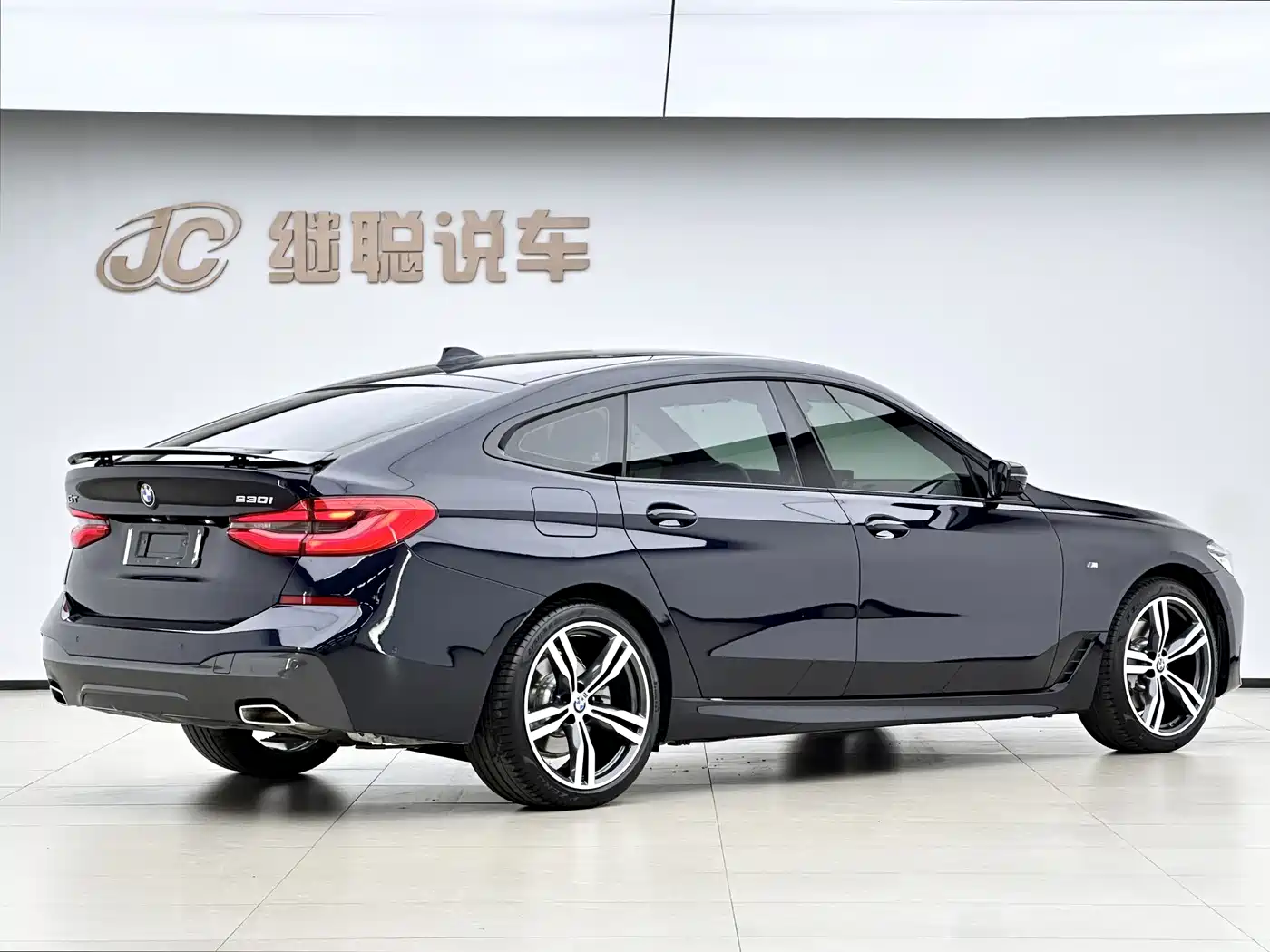 BMW 6 Series GT 2022 Model 630i M Sport Package фото 2