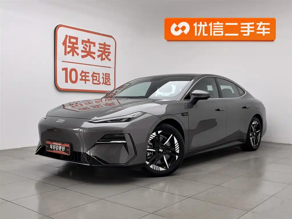 GEELY GALAXY GALAXY E8