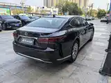Фото 15 - Lexus LS