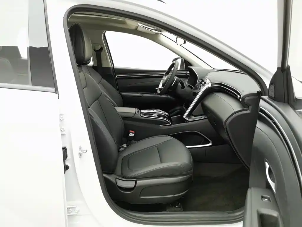 Фото 23 - Hyundai Tucson