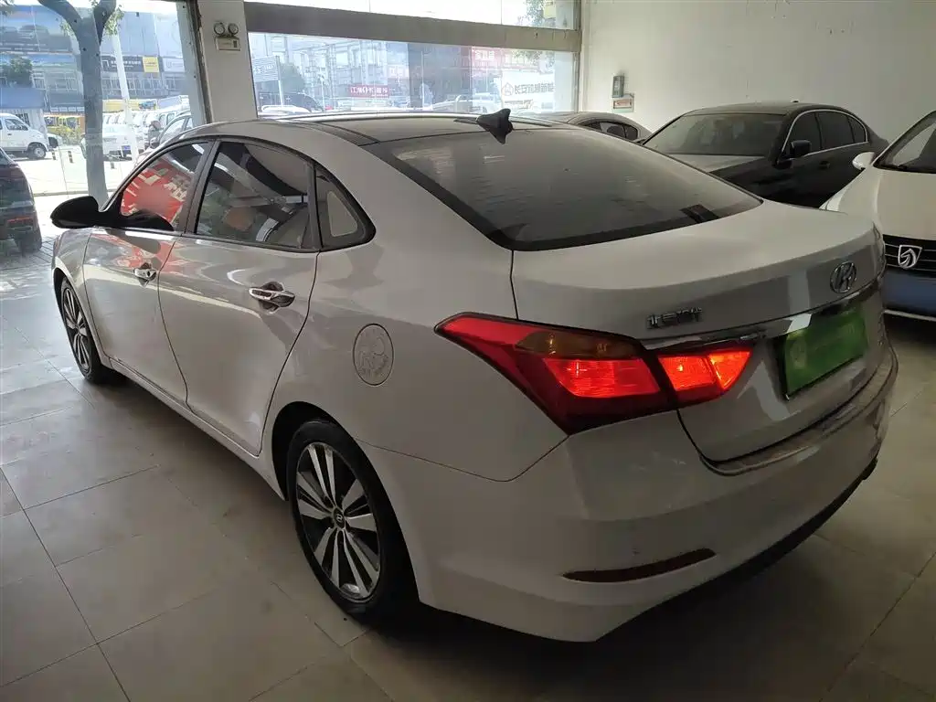 Hyundai Mistra 2016 1.6T Automatic Smart GLS фото 5