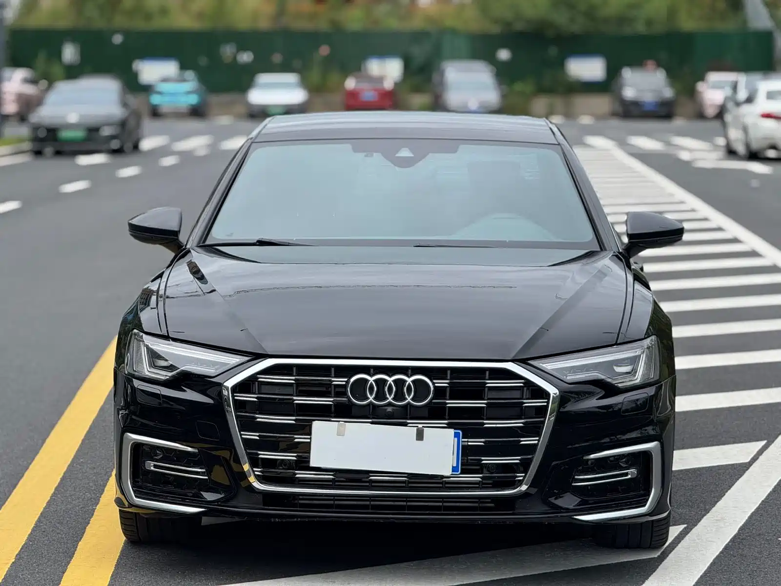 Фото 2 - Audi A6L