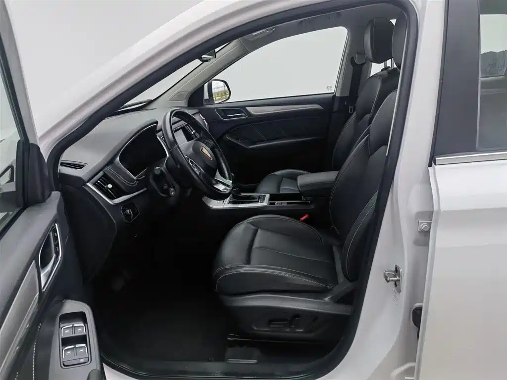 ROEWE RX5 NEW ENERGY