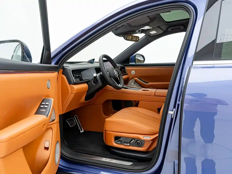 AITO Wenjie AITO M7 2026 Extended Range Ultra AWD 5-Seater фото 14