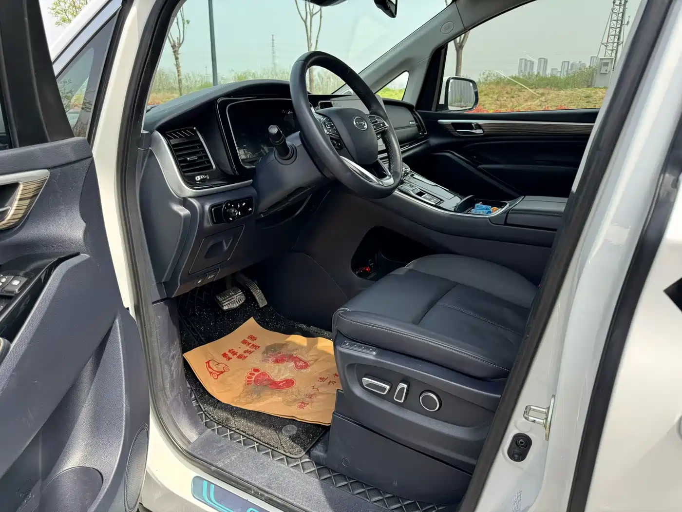 GAC Trumpchi Trumpchi M8 2021 Leading Show Series 390T Ultimate Edition фото 2