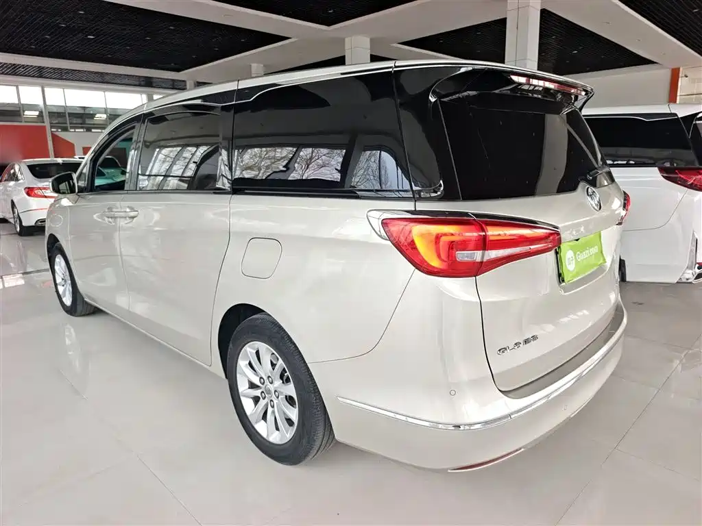Buick GL8 2017 ES 28T Comfort Type China V фото 5