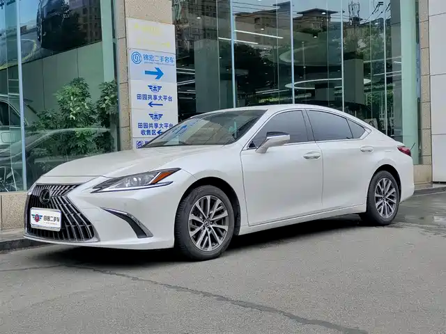 Lexus ES 2021 260 Excellence Edition
