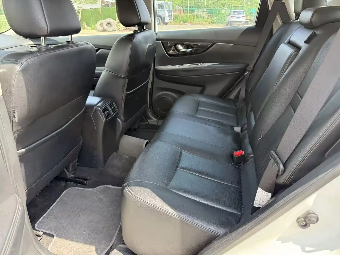 Фото 6 - Nissan X-Trail
