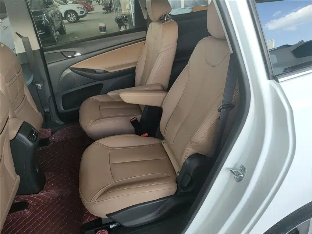 Buick GL6 2021 323T Mild Hybrid Connected Luxury фото 13