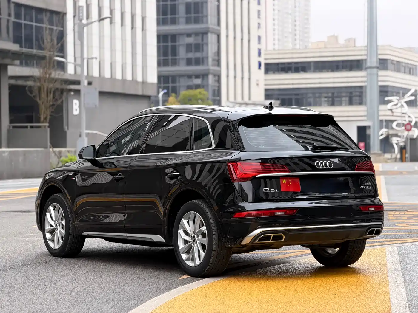 Audi Q5L 2023 40T Luxury Dynamic фото 7