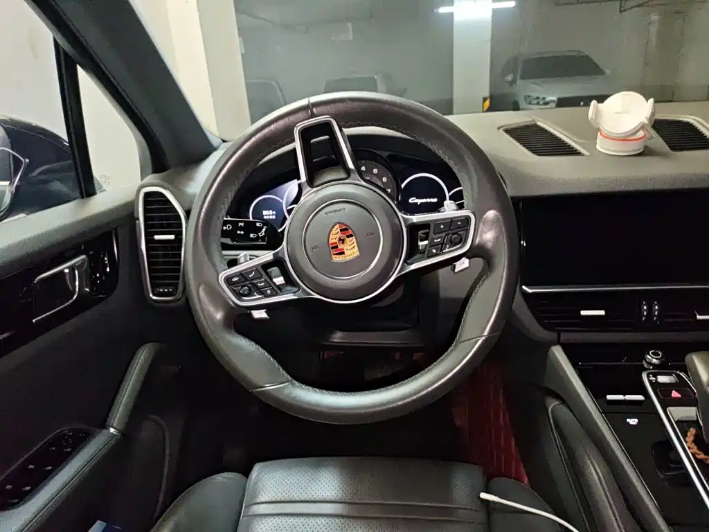Фото 3 - Porsche Cayenne