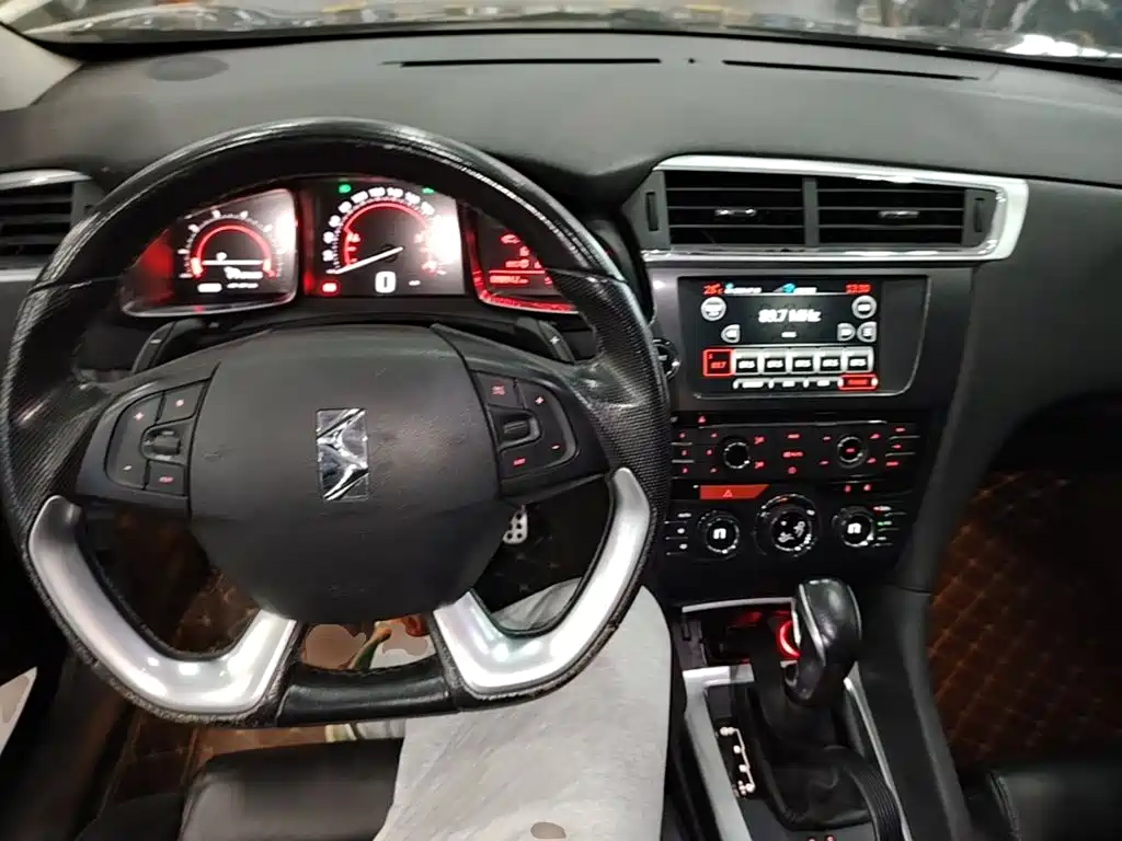 DS 6 2016 2016 1.8T Luxury THP200