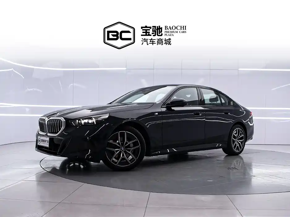 BMW 5 Series (Import) 2024 530i Leading Model M Sport Package