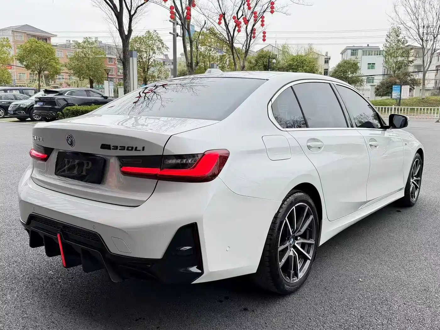 BMW 3 Series 2023 325Li M Sport Package фото 9