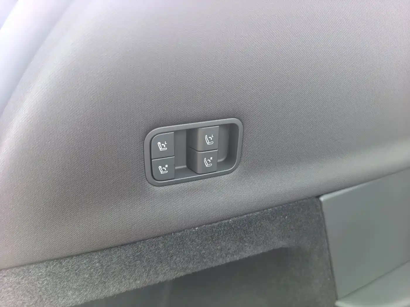 Tesla Model Y L 2026 2025 Facelift Long Range AWD