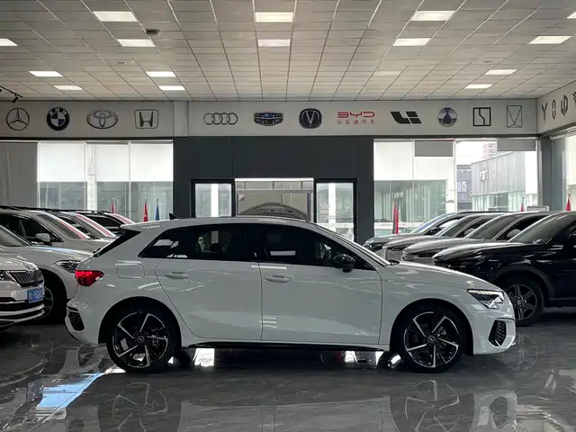 Audi A3 2022 Sportback 35 TFSI Style Sport — фото 5