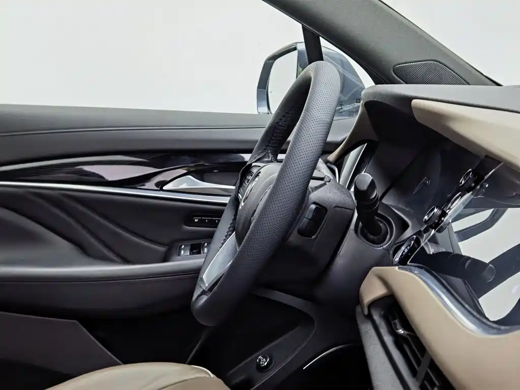 Фото 22 - Buick Enclave