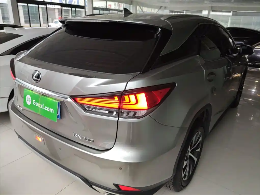 LEXUS RX