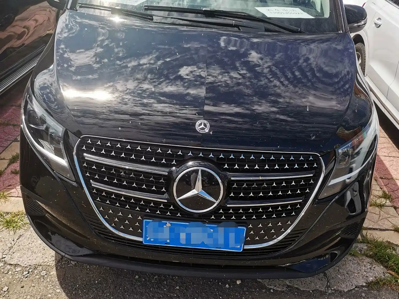 Mercedes-Benz V-Class