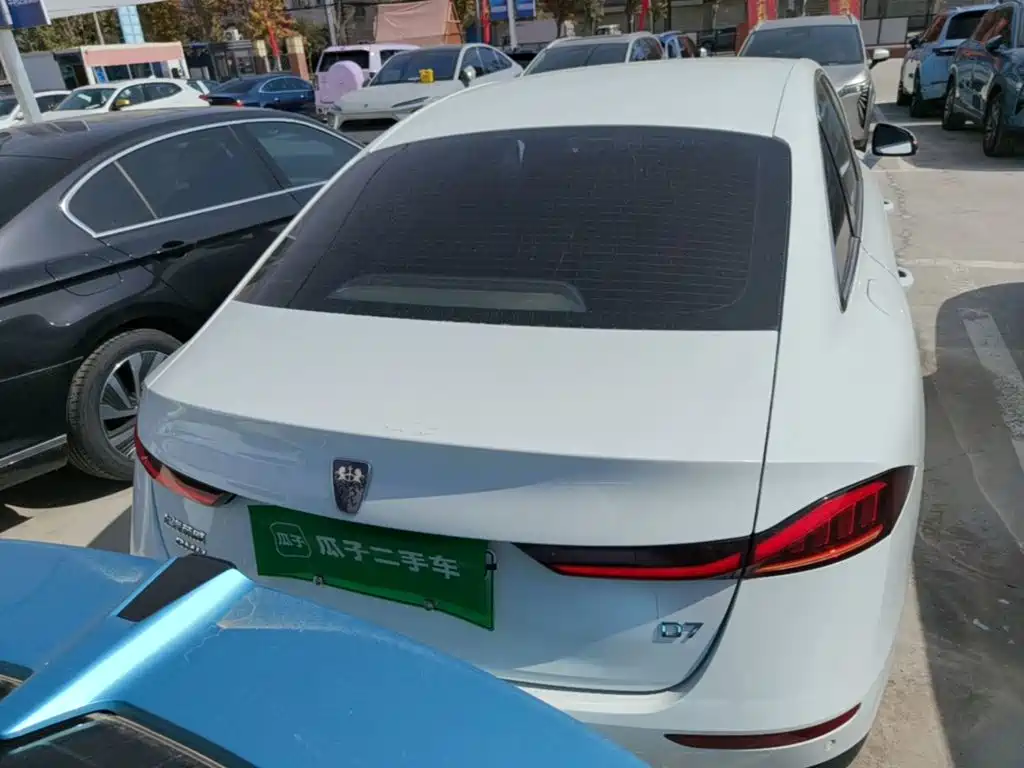 Фото 6 - Roewe D7