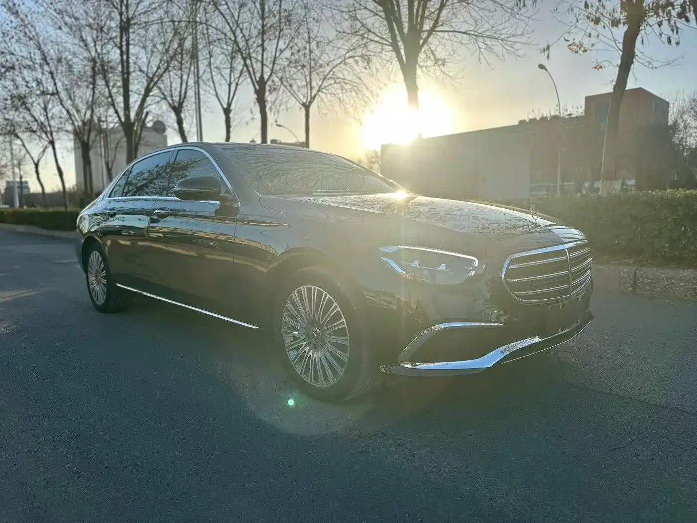 Mercedes-Benz E-Class 2022 E 300 L Luxury фото 3