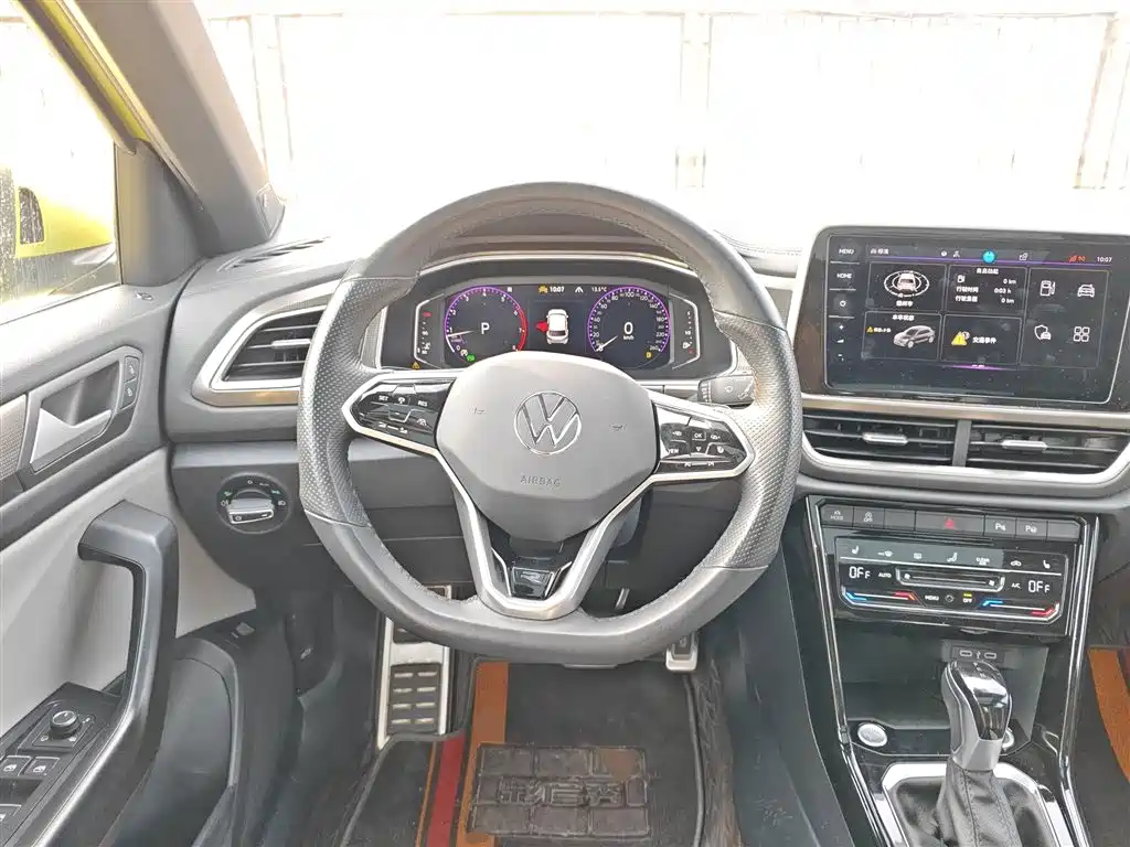 Volkswagen T-ROC 2023 300TSI DSG 2WD Starlight Edition фото 7