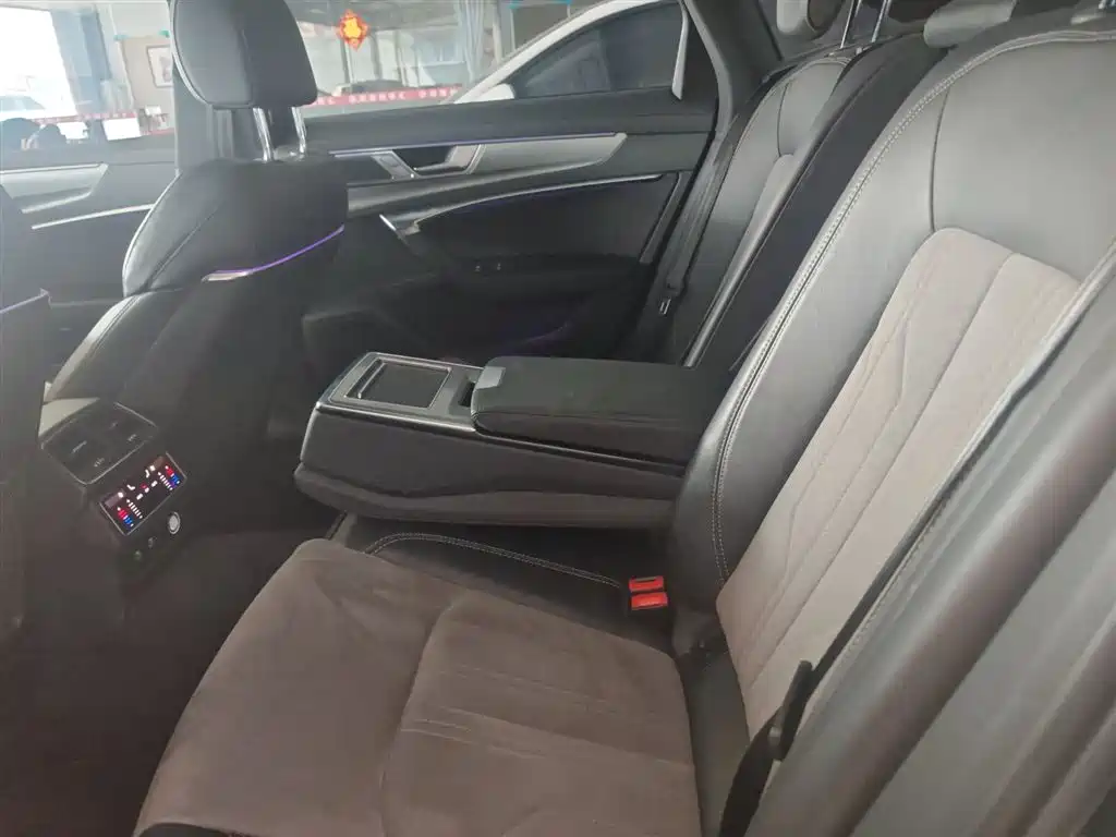 Audi A6L 2023 Facelift 45 TFSI Premium Dynamic фото 13