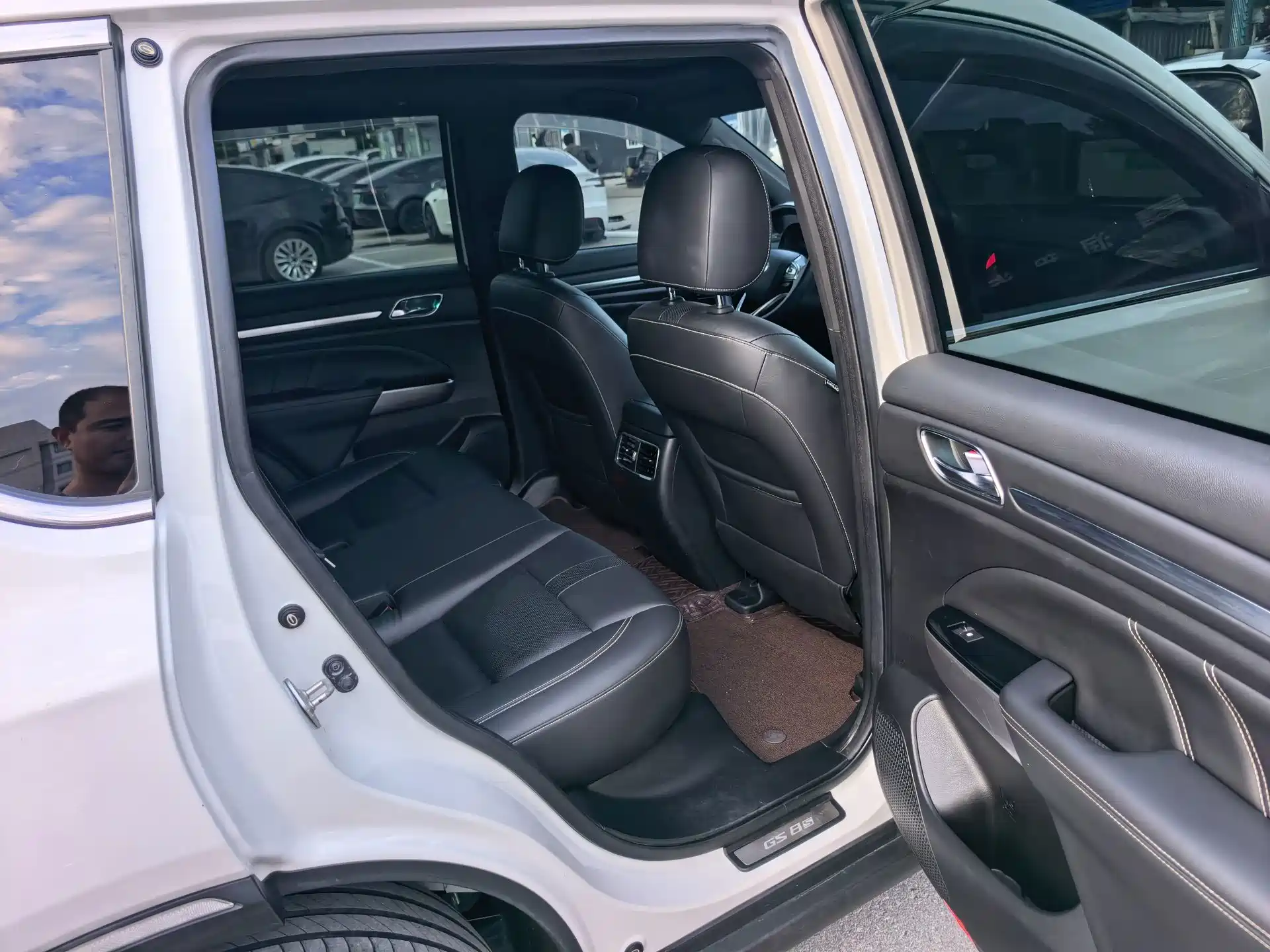 صورة 7 - GAC Trumpchi GS8