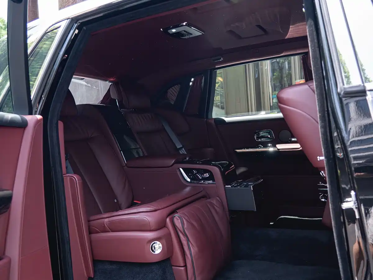 Фото 15 - Rolls-Royce Phantom