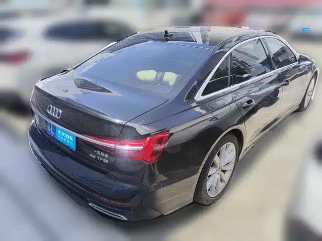 Audi A6L 2021 45 TFSI Exclusive Sport — фото 2