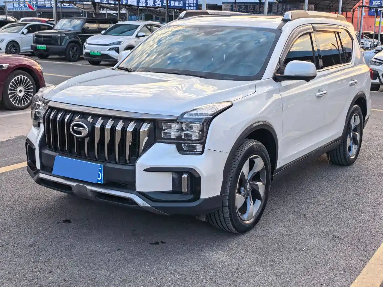 صورة 1 - GAC Trumpchi GS8