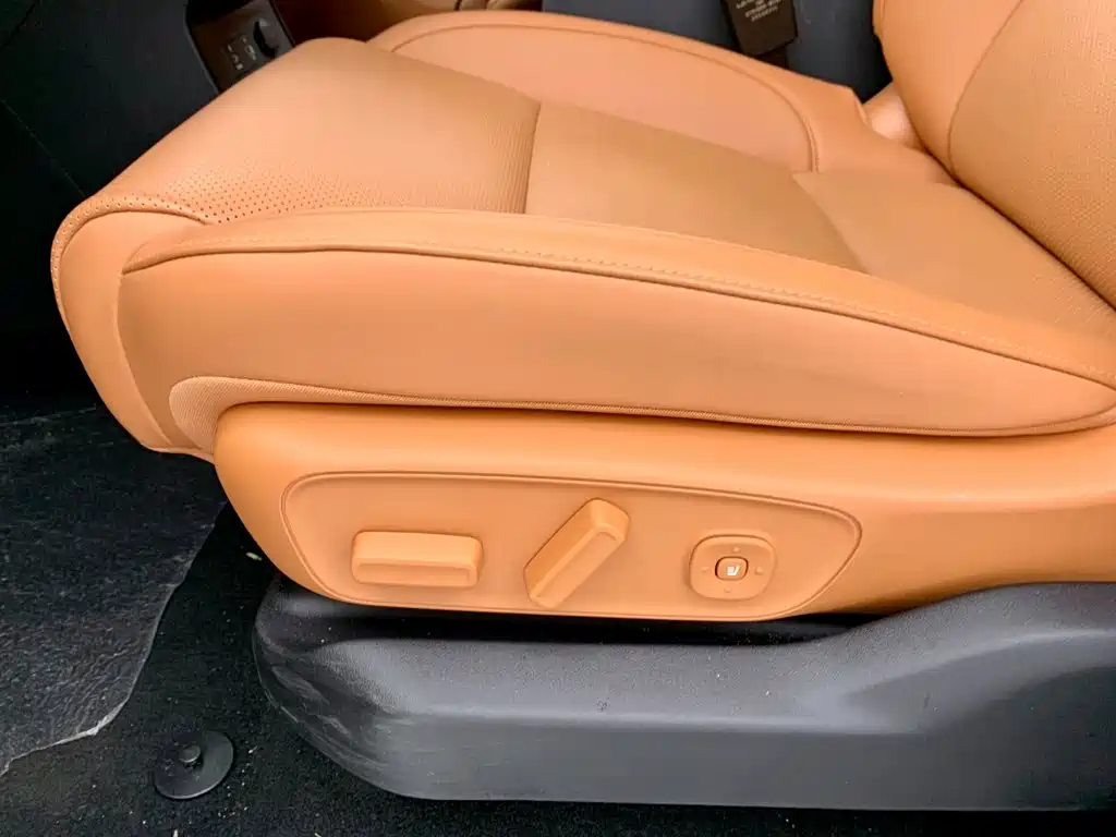 Фото 30 - Leapmotor C16
