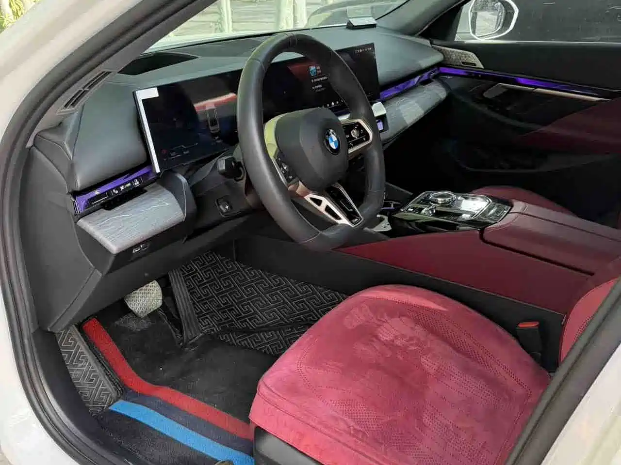 Photo 5 - BMW 5 Series