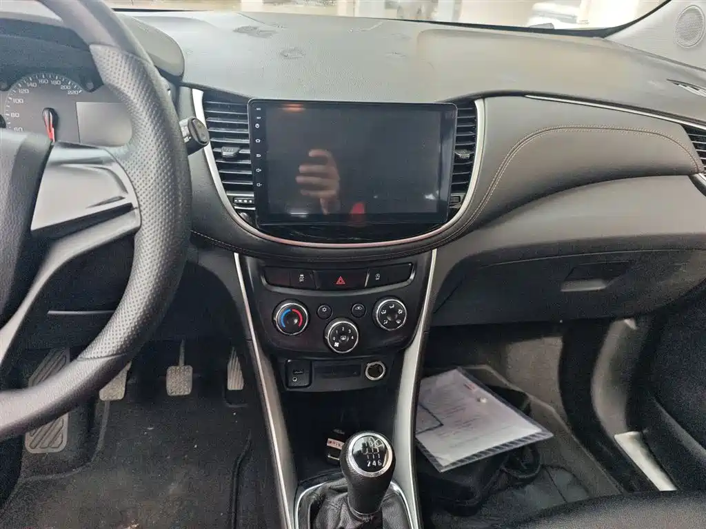 Chevrolet Trax 2017 1.4T Manual 2WD Comfort фото 6