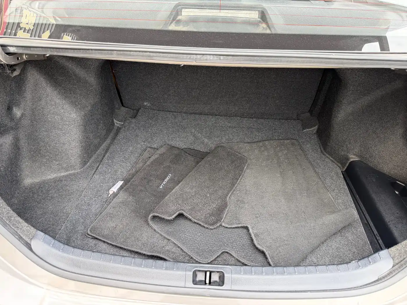 Фото 31 - Toyota Corolla