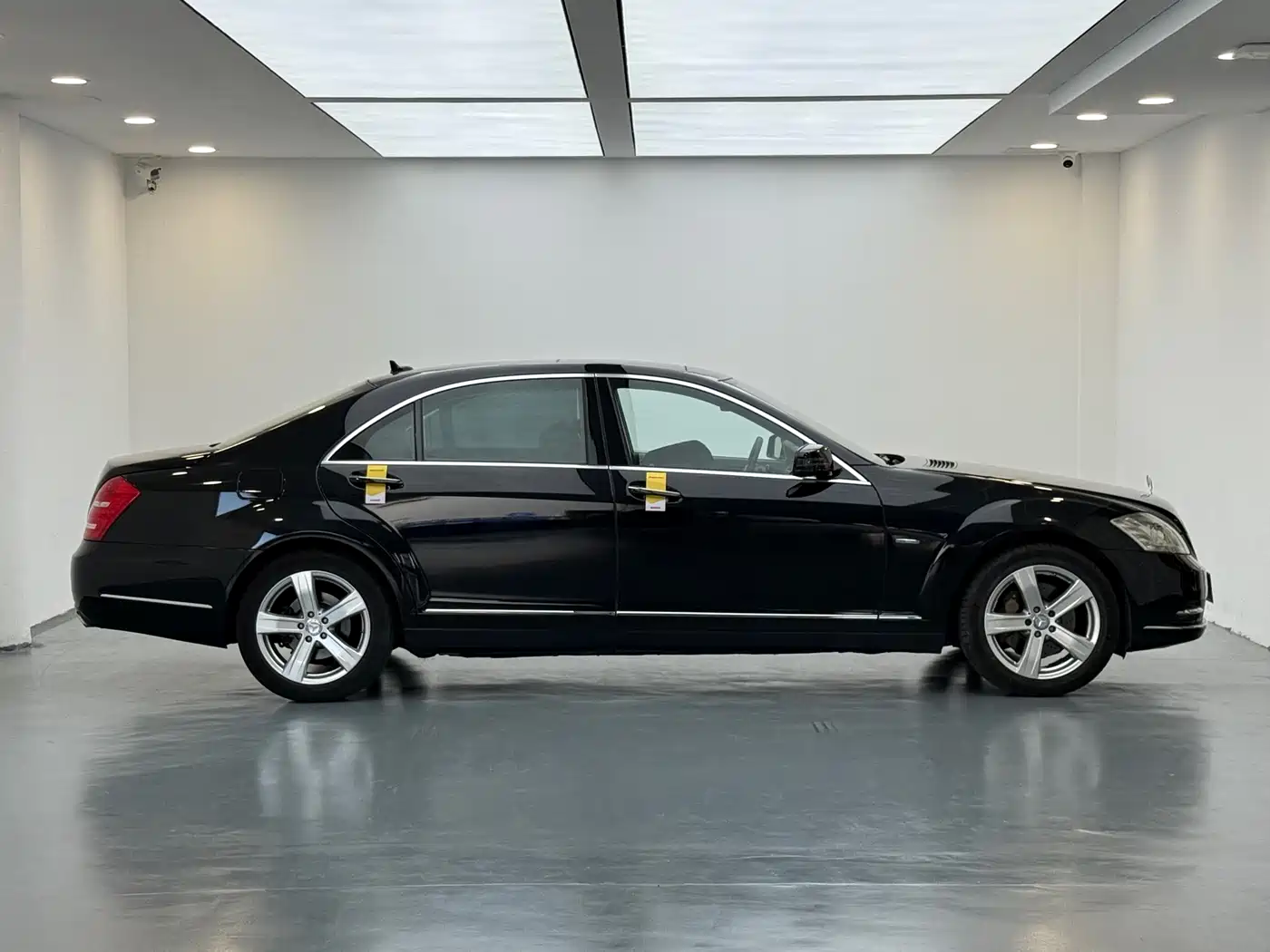 Mercedes-Benz S-Class 2011 S 350 L CGI фото 10