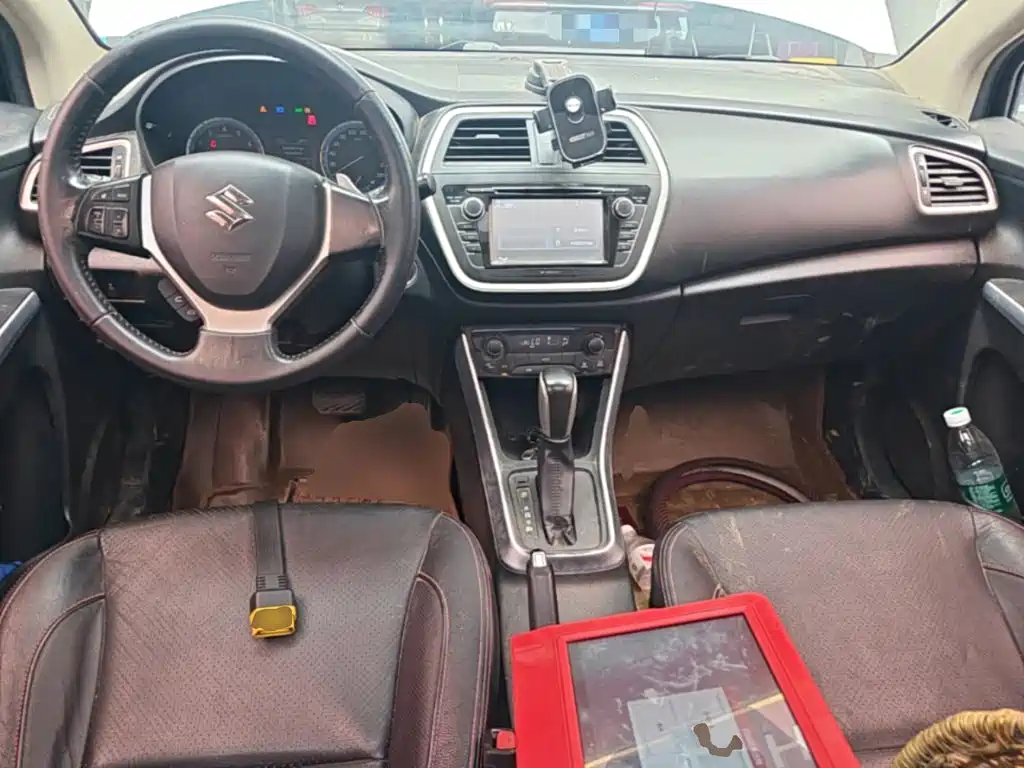 Suzuki SX4 S-Cross 2015 2014 1.6L CVT 2WD Elite