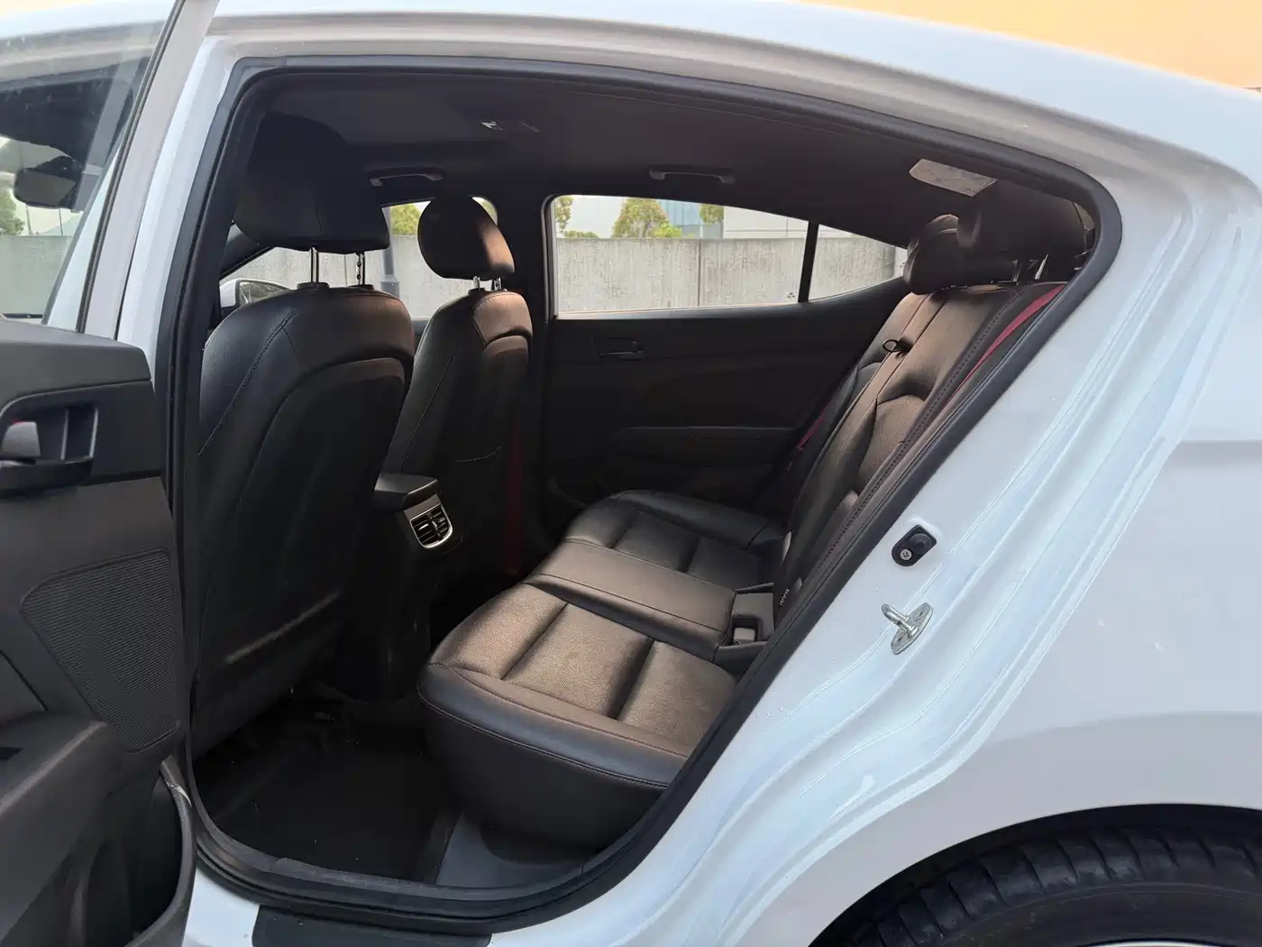 Hyundai Elantra 2019 1.4T Dual-clutch XuanDong·Vitality Type фото 4