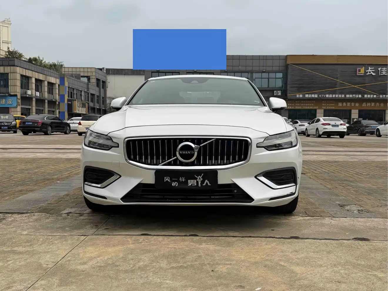 Фото 2 - Volvo S60