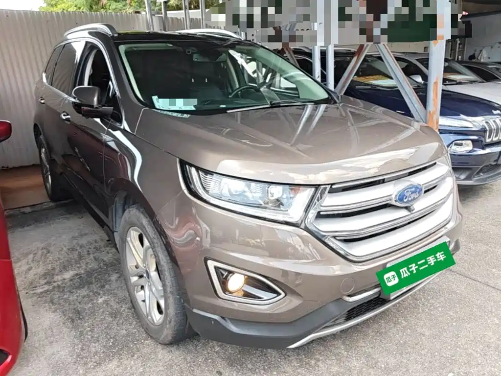 Фото 4 - Ford Edge