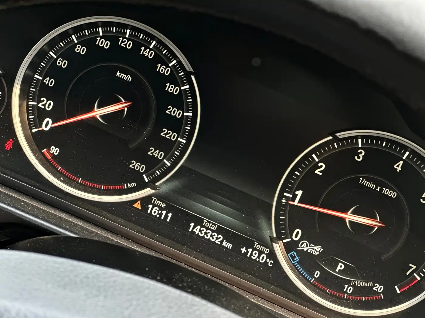 BMW 5 Series 2017 525Li Luxury Design Package фото 16