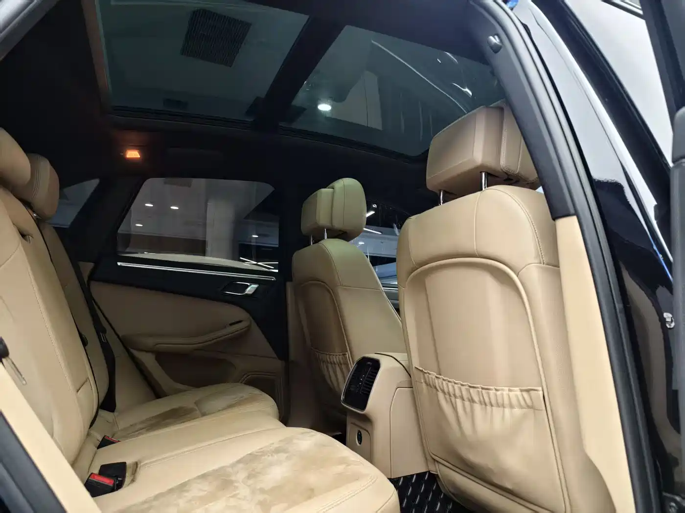 Porsche Macan 2018 Macan 2.0T фото 9