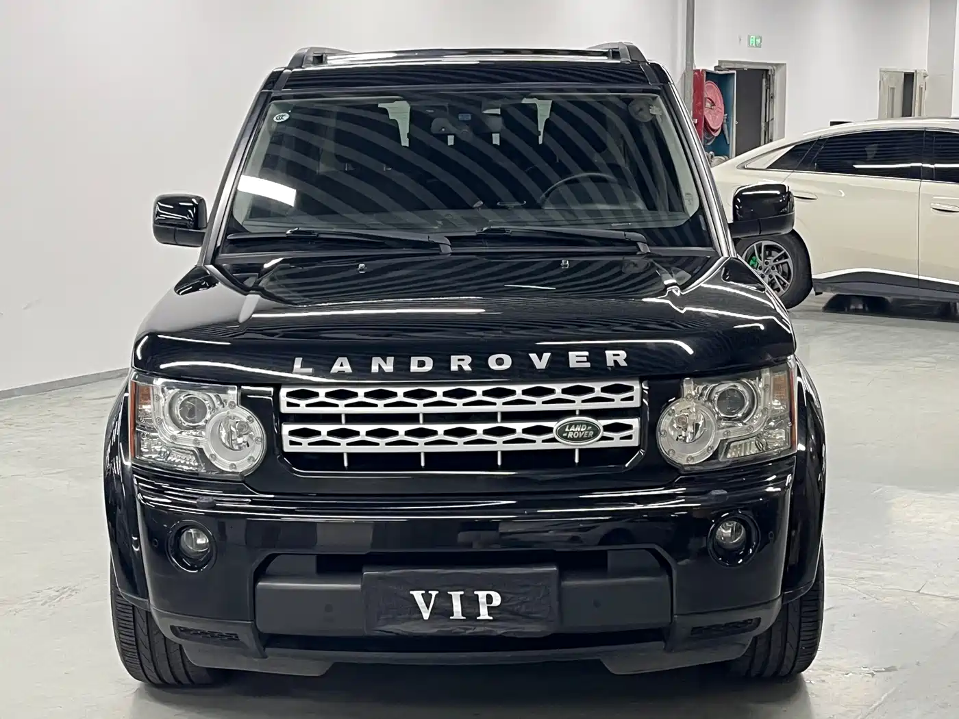 Photo 3 - Land Rover Discovery
