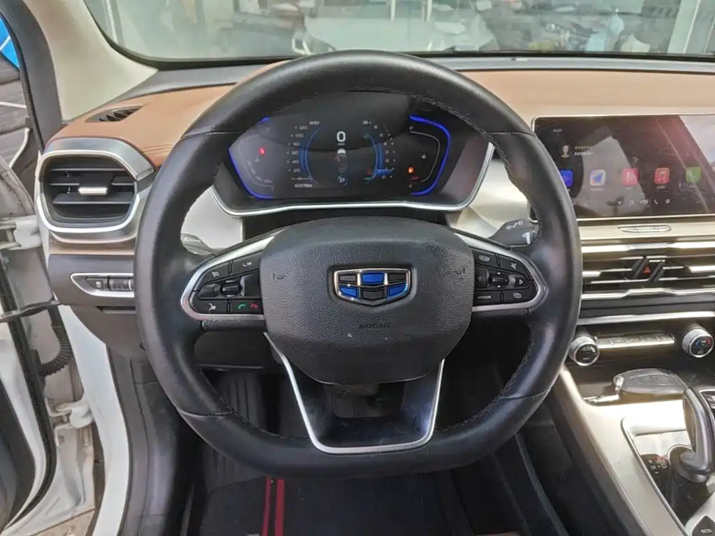Photo 11 - Geely Coolray