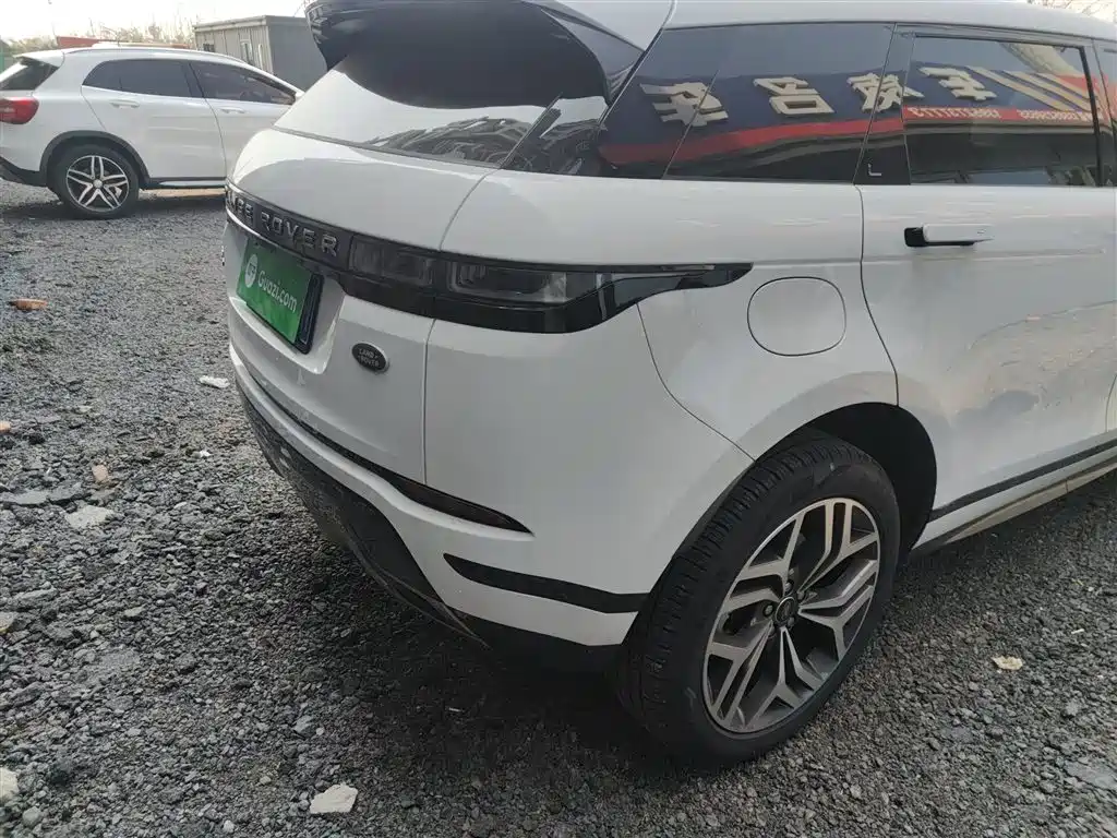 Land Rover Range Rover Evoque 2023 Range Rover Evoque L 249PS Luxury Edition фото 24