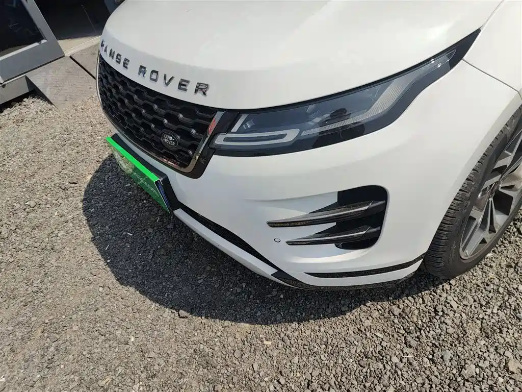 Land Rover Range Rover Evoque 2023 Range Rover Evoque L 249PS Luxury Edition фото 18