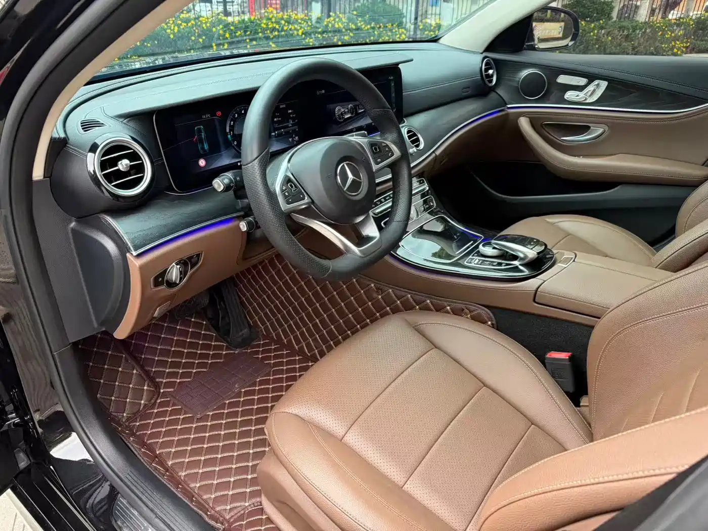 Mercedes-Benz E-Class 2017 E 300 L Luxury фото 25