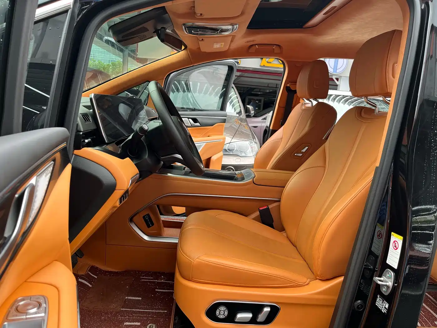 WEY Alpine 2024 2023 AWD Executive Long Wheelbase