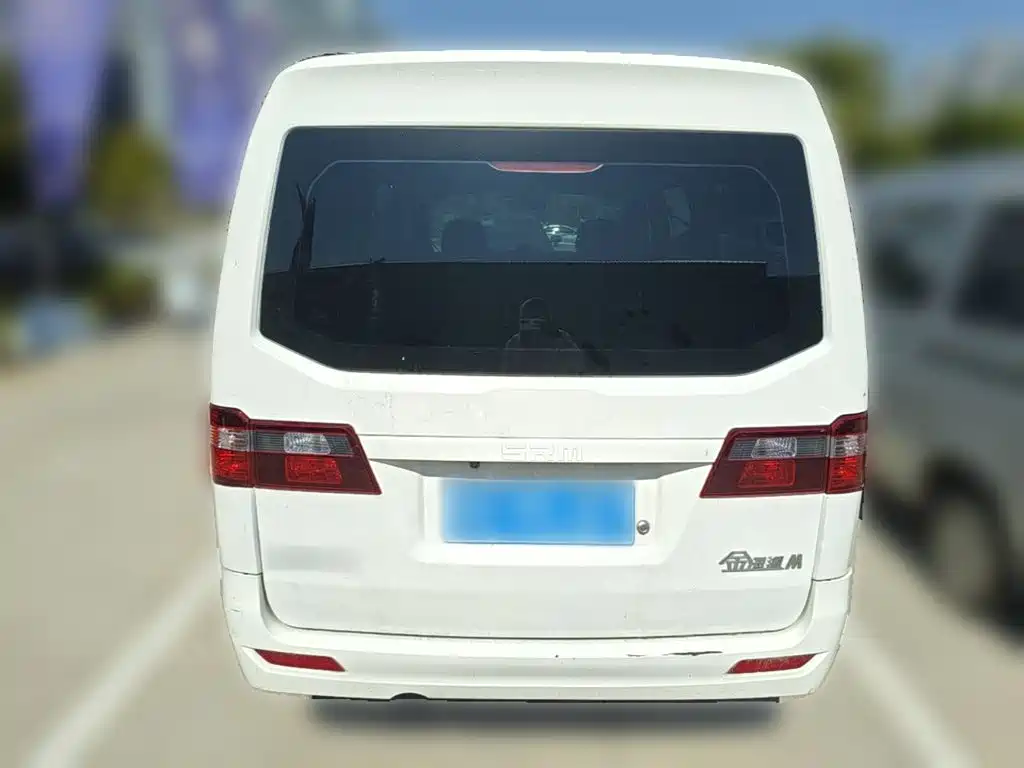 SRM Xinyuan Golden Sealion M 2025 2025 Model 1.5L Engineering Lion Passenger Van 5/6/7 Seater